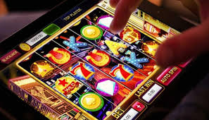 Exploring Exciting Online Poker Variants for Casual Players